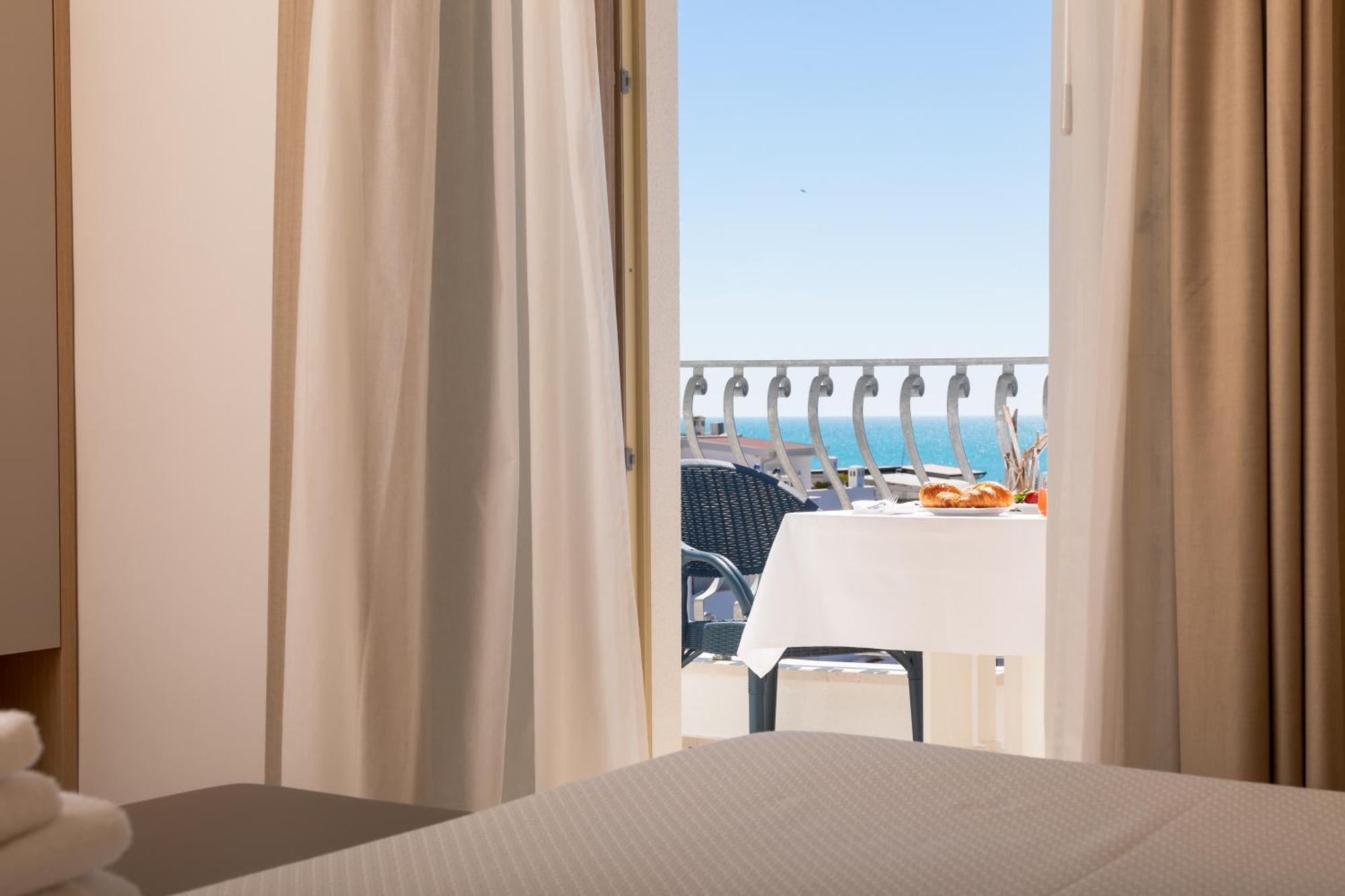 Hotel Degli Aranci Vieste Exterior foto